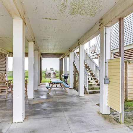 Beachfront Texas Retreat - 2 Decks, Patio And Views! Surfside Beach Ngoại thất bức ảnh
