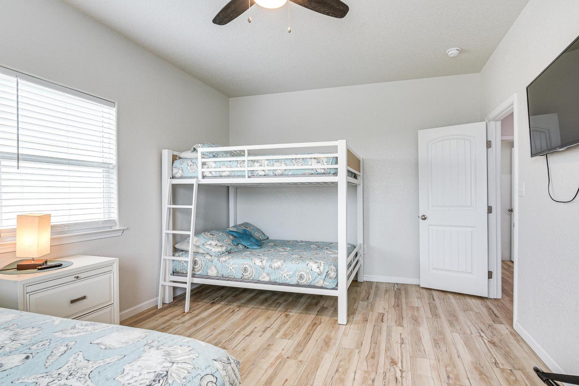 Beachfront Texas Retreat - 2 Decks, Patio And Views! Surfside Beach Ngoại thất bức ảnh