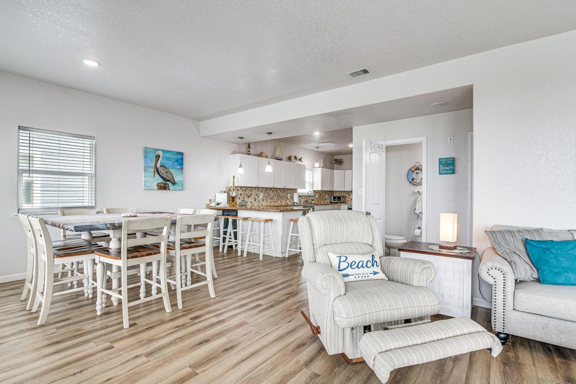 Beachfront Texas Retreat - 2 Decks, Patio And Views! Surfside Beach Ngoại thất bức ảnh